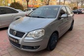 大众polo三厢老款怎么样？大众polo2009款三厢？