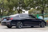 宝马750为什么比740贵那么多，宝马750好还是740好