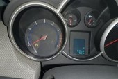 雪佛兰科鲁兹仪表盘参数怎样切换，科鲁兹经典仪表盘调中文教程？