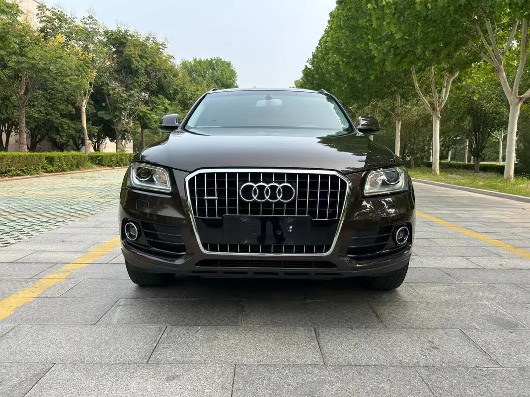奥迪q5一年二手车多少钱？奥迪q5l开了一年多二手车费用？  第1张
