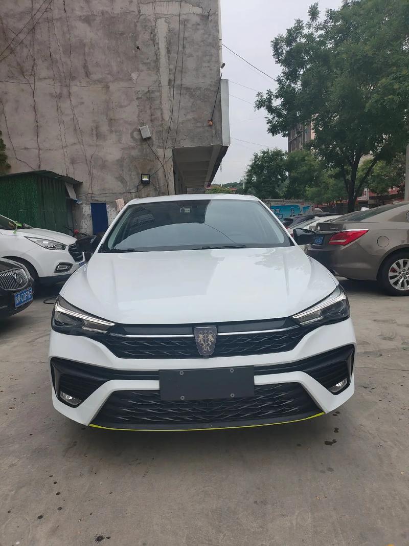 荣威i5老款和新款有什么区别，荣威i5老款和新款有什么区别图片  第1张