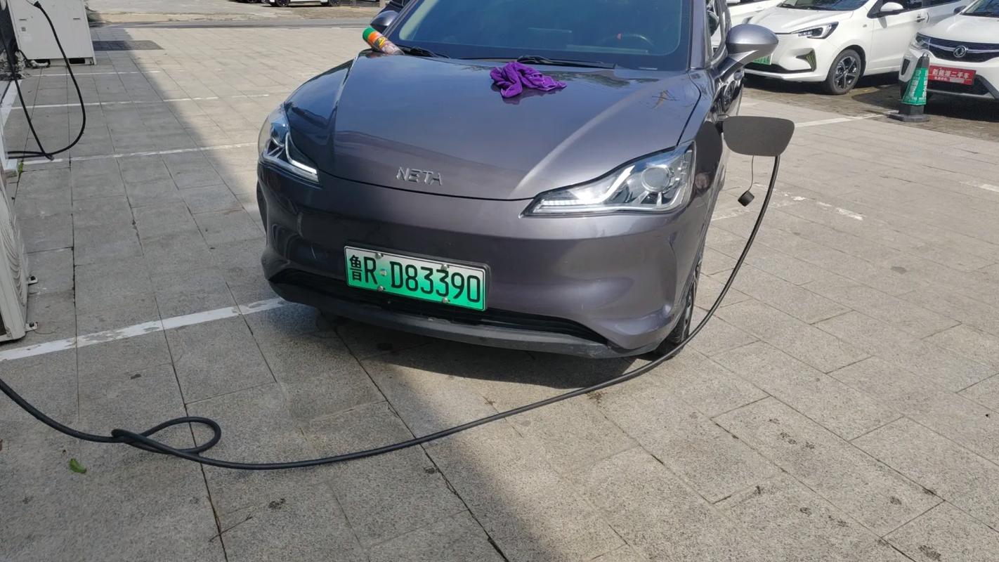 哪吒v电动车？哪吒v电动车有行车记录仪吗？  第8张