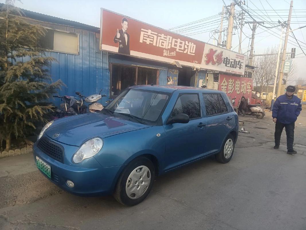 力帆320新车费用，力帆320新能源报价及图片  第1张