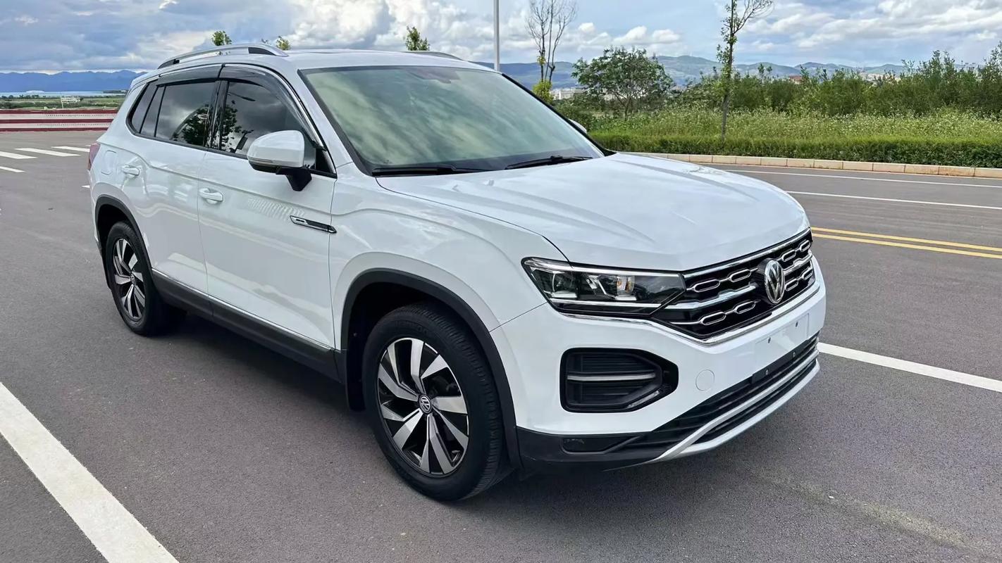 上海大众330tsi探岳费用，大众suv330车型探岳大概费用  第5张