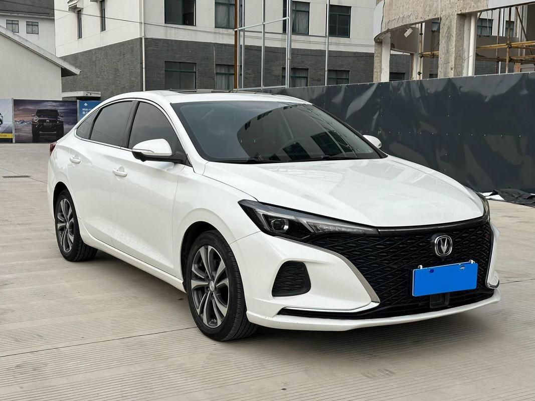 长安汽车多少钱提车？长安unⅰt一般多少钱能提车？  第3张