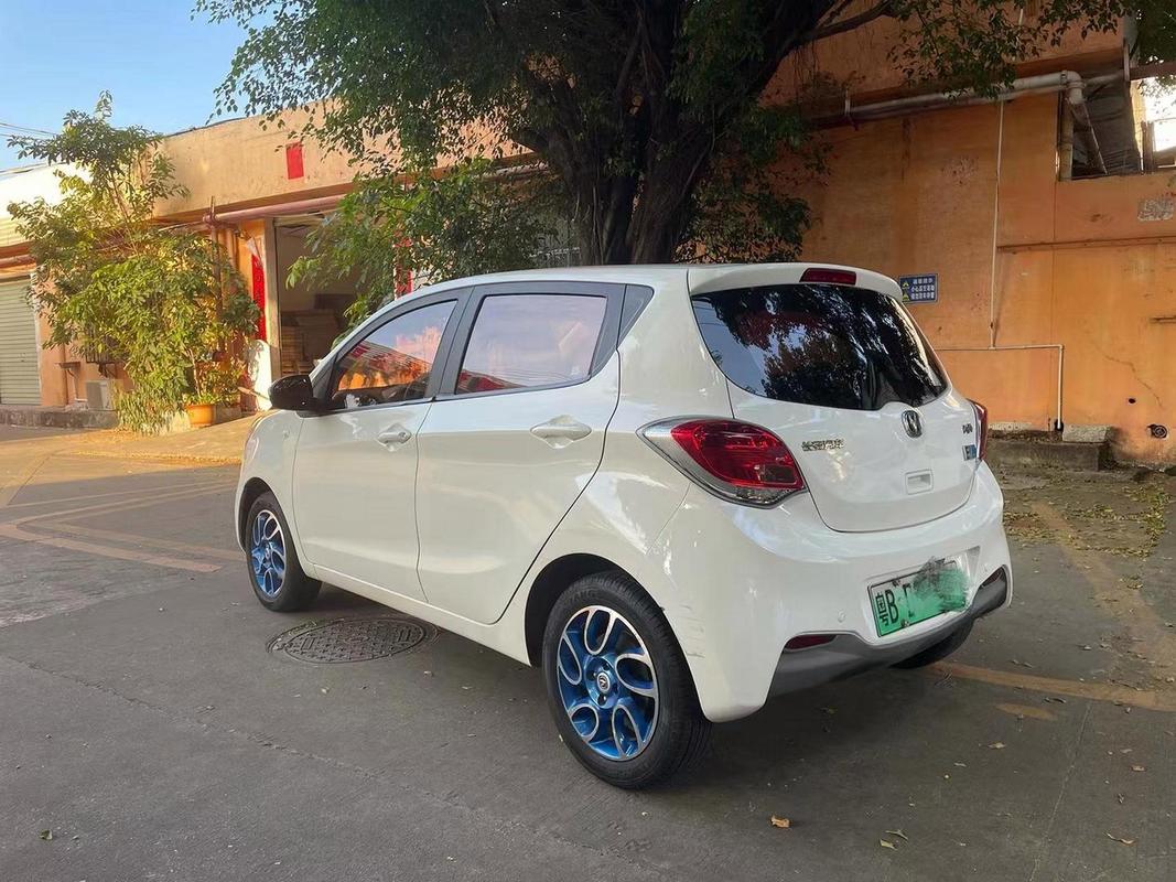 长安汽车多少钱提车？长安unⅰt一般多少钱能提车？  第7张