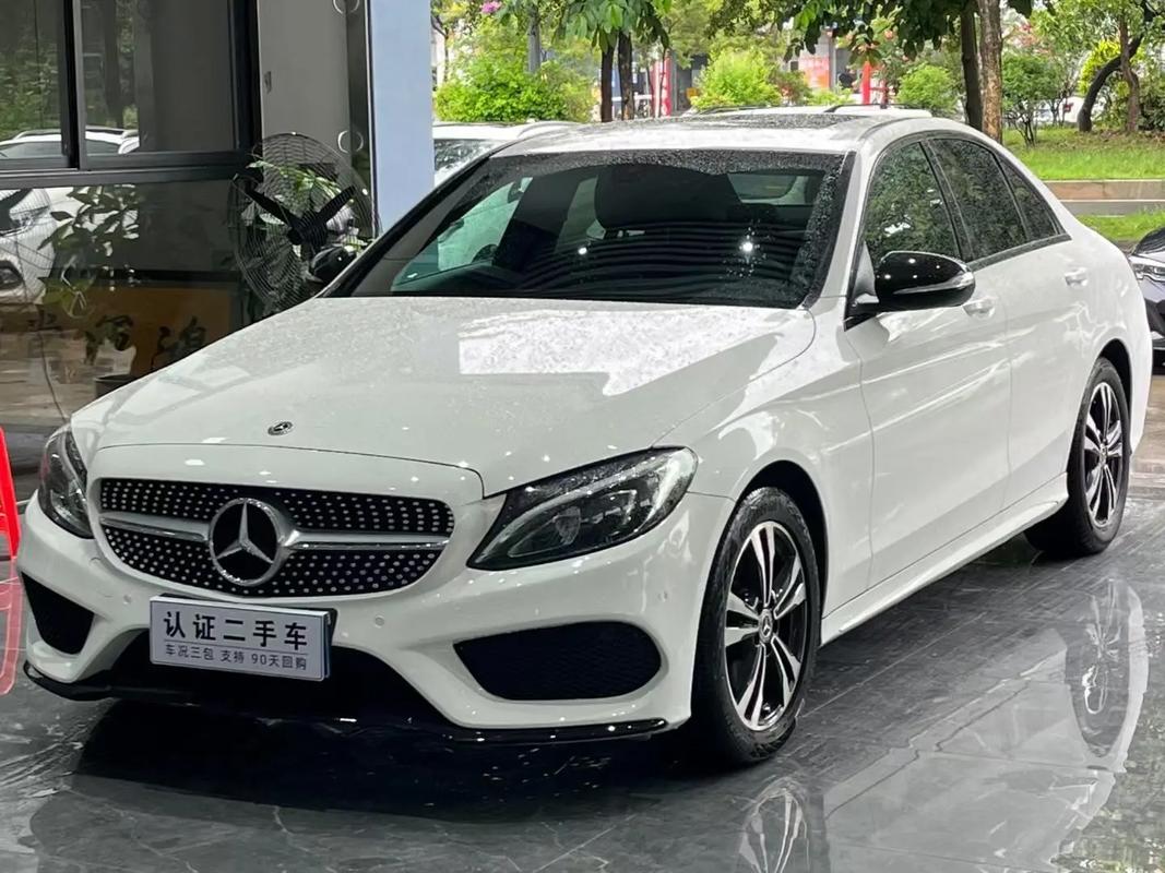 奔驰c200二手车费用黑色，奔驰c200二手车图片  第2张