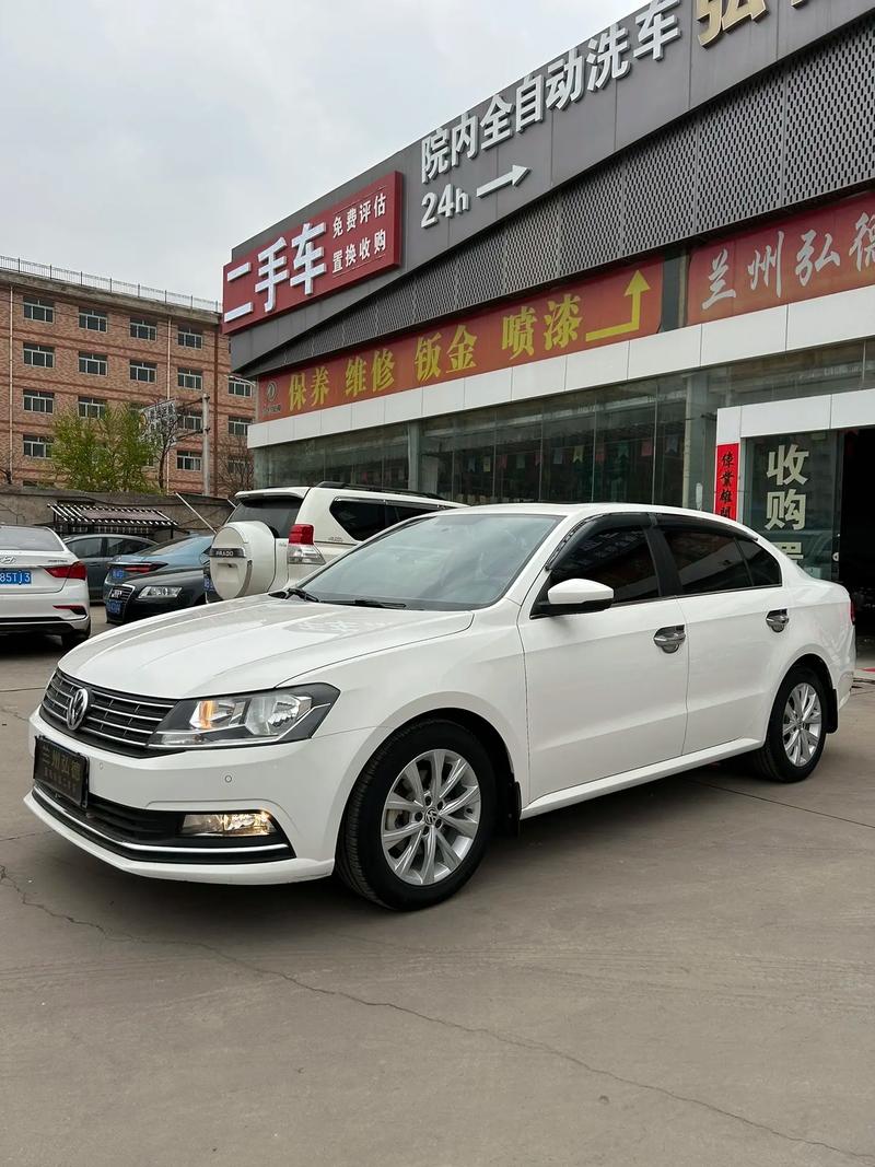 大众朗逸老款多少钱？大众朗逸老款多少钱一台？  第5张