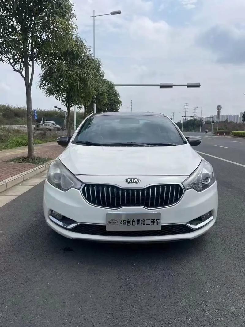 起亚k3六万多就能买到？起亚k3低配裸车6万5吗？  第5张