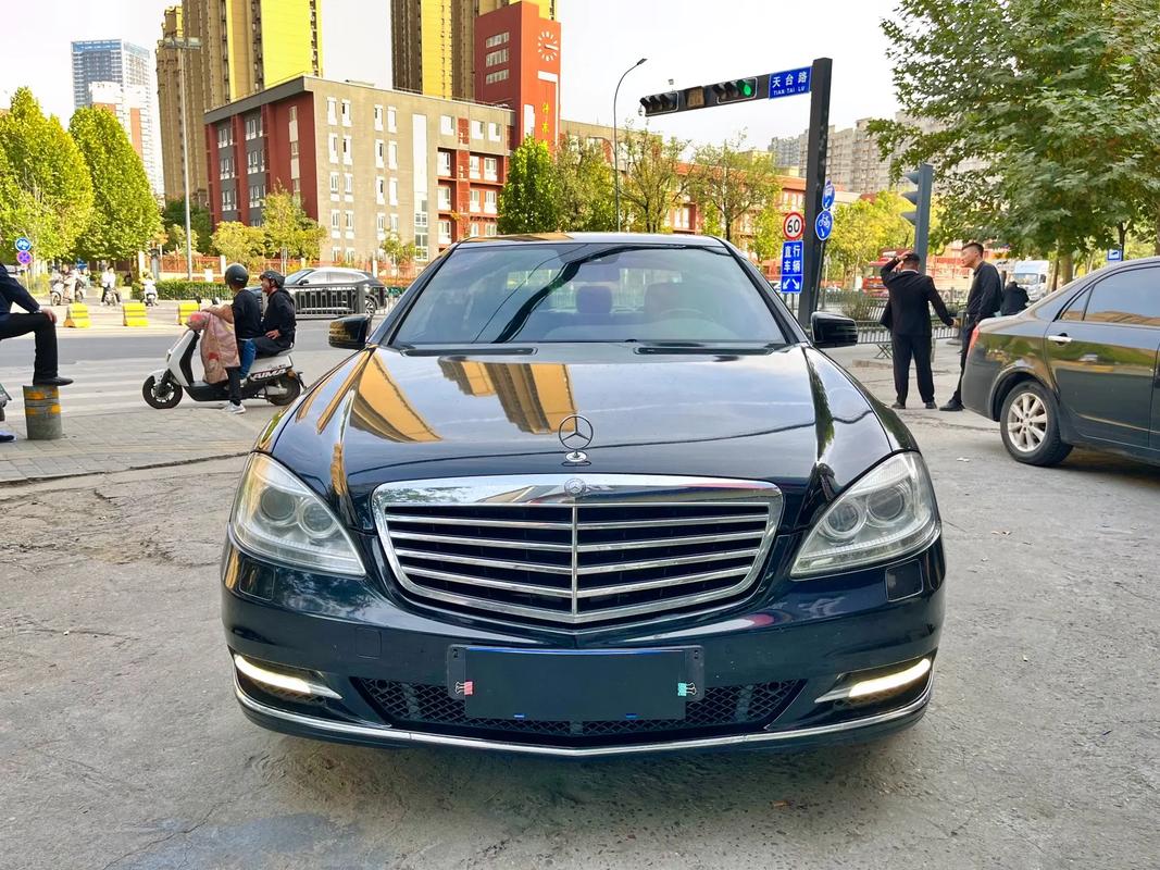 奔驰s300l落地多少钱？奔驰s300多少钱新车？  第2张