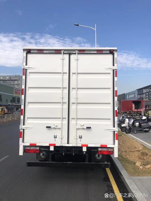东风新能源小货车，东风新能源小货车单排多少钱？  第2张