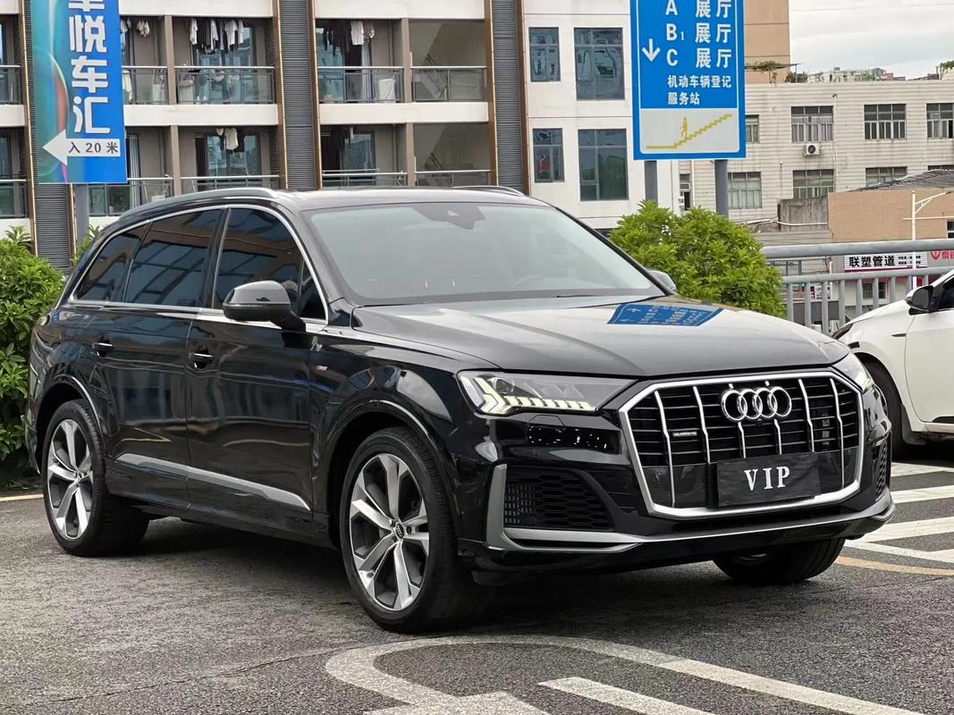 奥迪q735tfsi多少排量，奥迪q755排量多少钱？  第2张