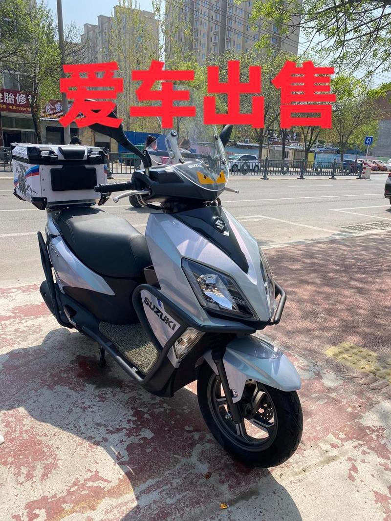 轻骑铃木uy125费用，轻骑铃木uy125费用 参数  第4张