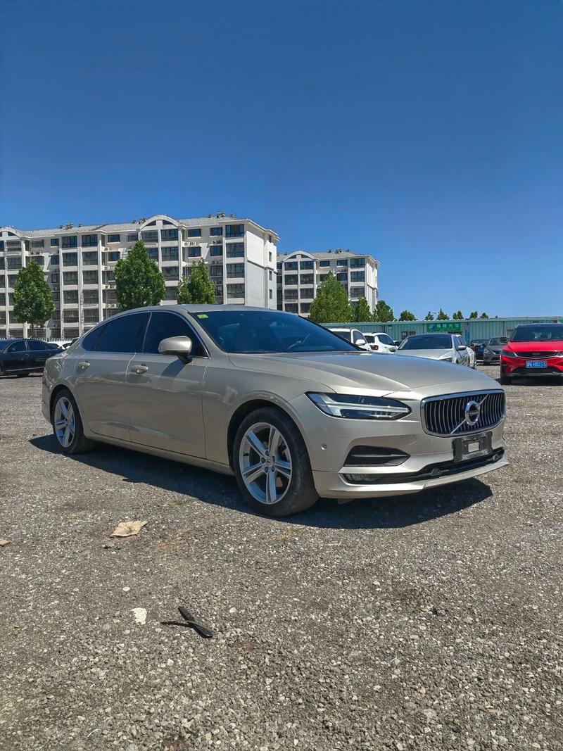 沃尔沃v60t6多少钱？沃尔沃v60多少钱?？  第3张