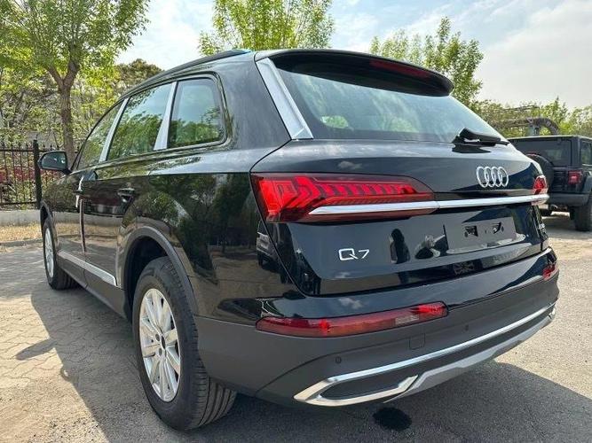 成都二手奥迪q7最新费用多少，成都二手奥迪rs7  第5张