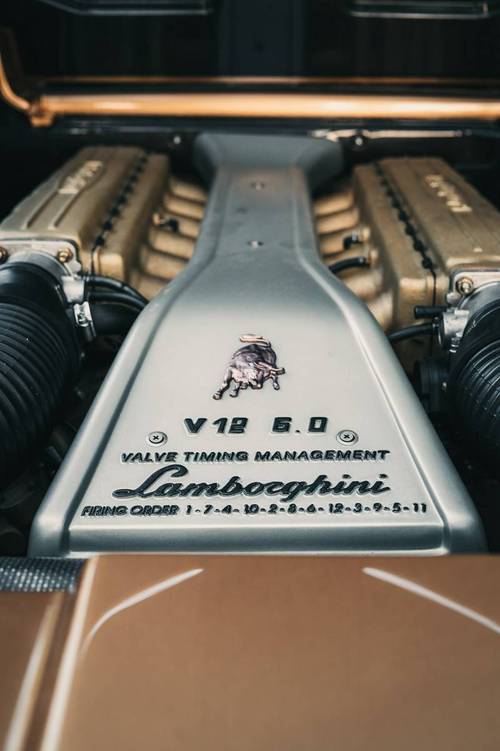 奥迪v12发动机有几款车，奥迪v10发动机是哪一款？  第5张