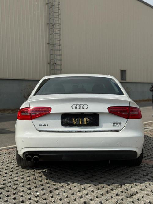 2015年奥迪a4多少钱，2015年奥迪a4多少钱二手车？  第3张
