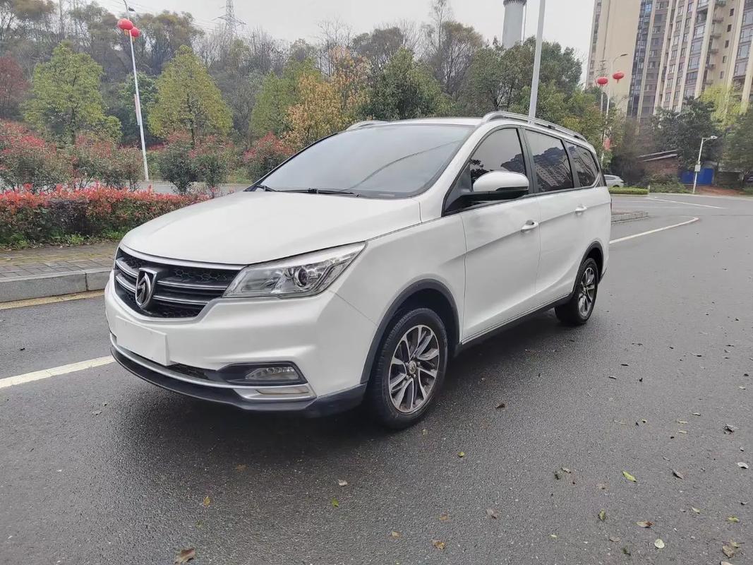 东莞市二手宝骏730费用多少钱，东莞二手宝骏汽车？  第2张