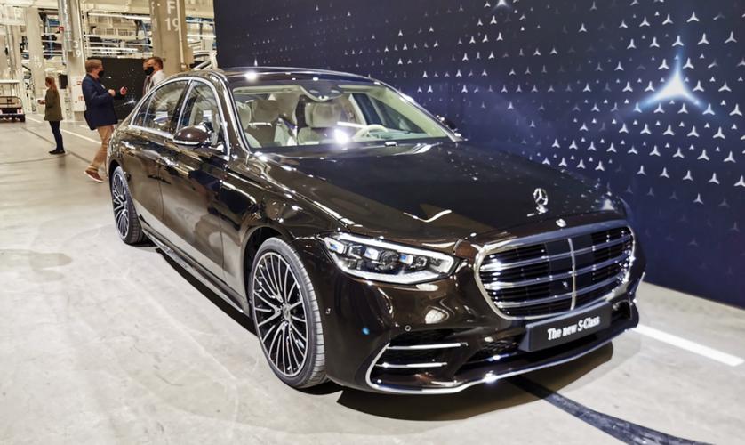 2021款奔驰迈巴赫s560费用，奔驰迈巴赫s560l费用  第3张