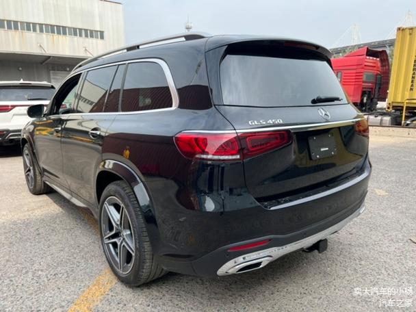 奔驰gls500轿车费用？奔驰gls500轿车报价及图片？  第8张