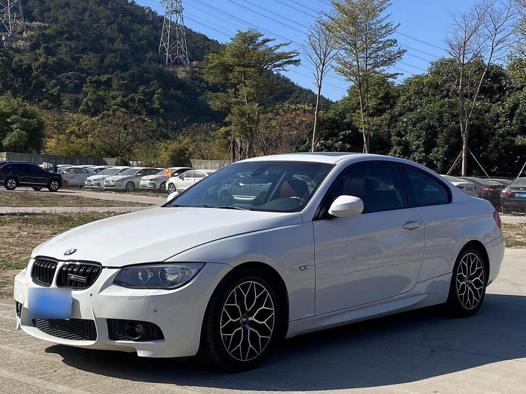2012款宝马325i怎么样，2012款宝马325i豪华型？  第5张