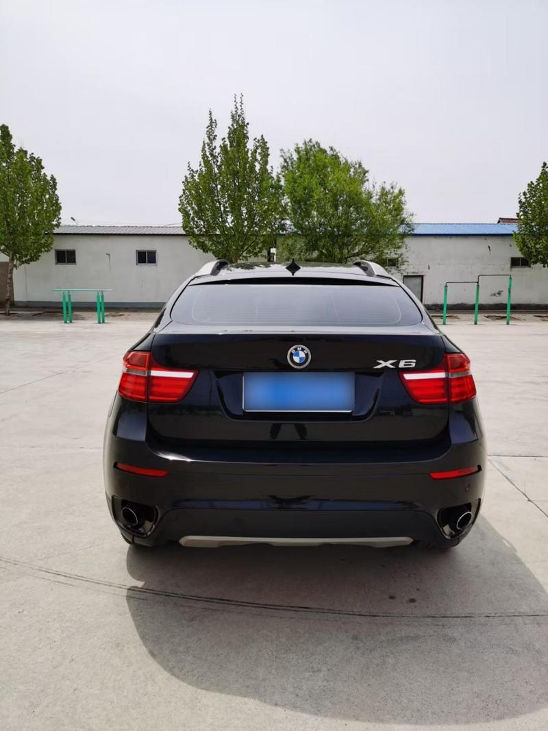 13年的宝马x6值多少钱，13年宝马x6新车费用？  第1张