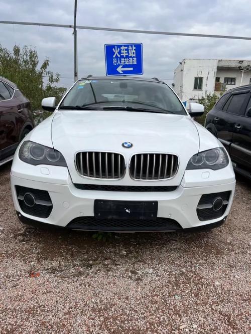 13年的宝马x6值多少钱，13年宝马x6新车费用？  第4张