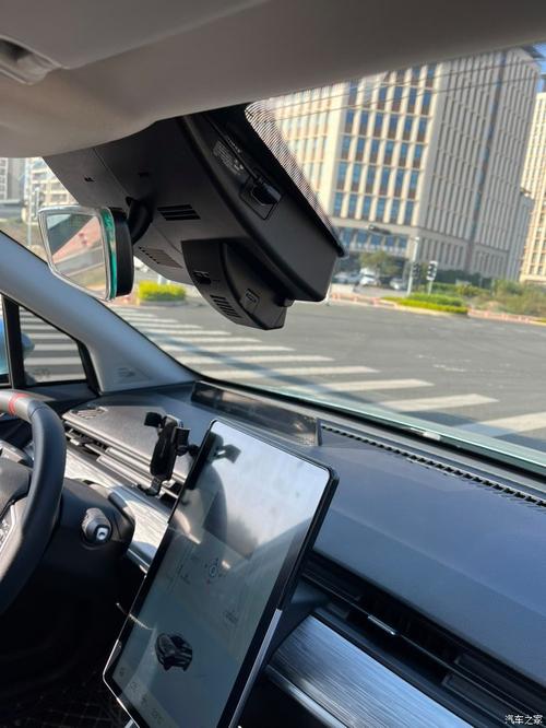 哪吒v行车记录仪？哪吒v行车记录仪安装教程？  第4张