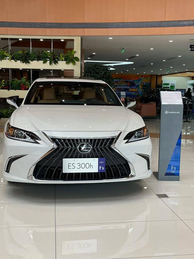 雷克萨斯lx500费用表，雷克萨斯lx570报价表  第3张