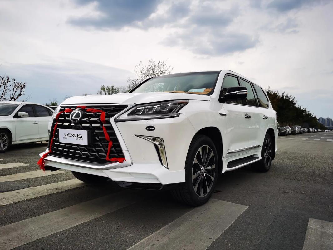雷克萨斯lx500费用表，雷克萨斯lx570报价表  第8张
