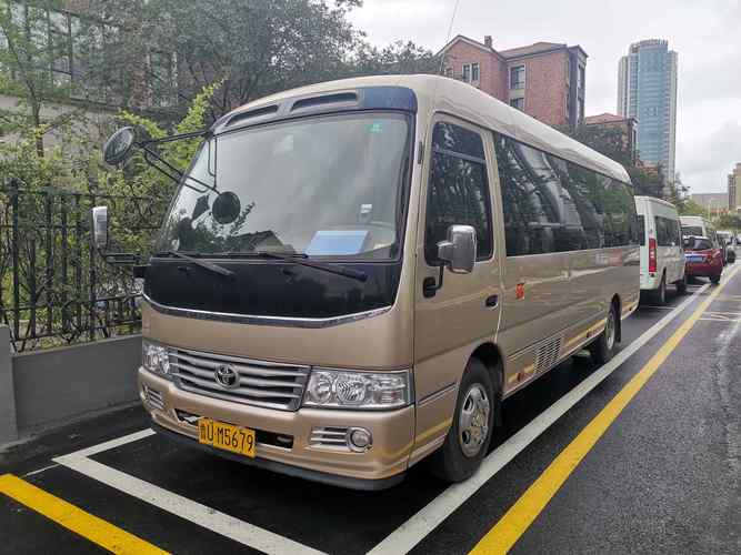 丰田柯斯达23座费用，丰田柯斯达房车费用及图片  第2张