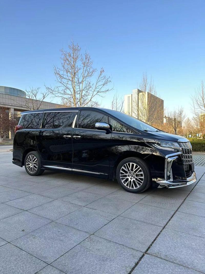 丰田埃尔法v6费用，丰田埃尔法v6报价多少钱？  第3张