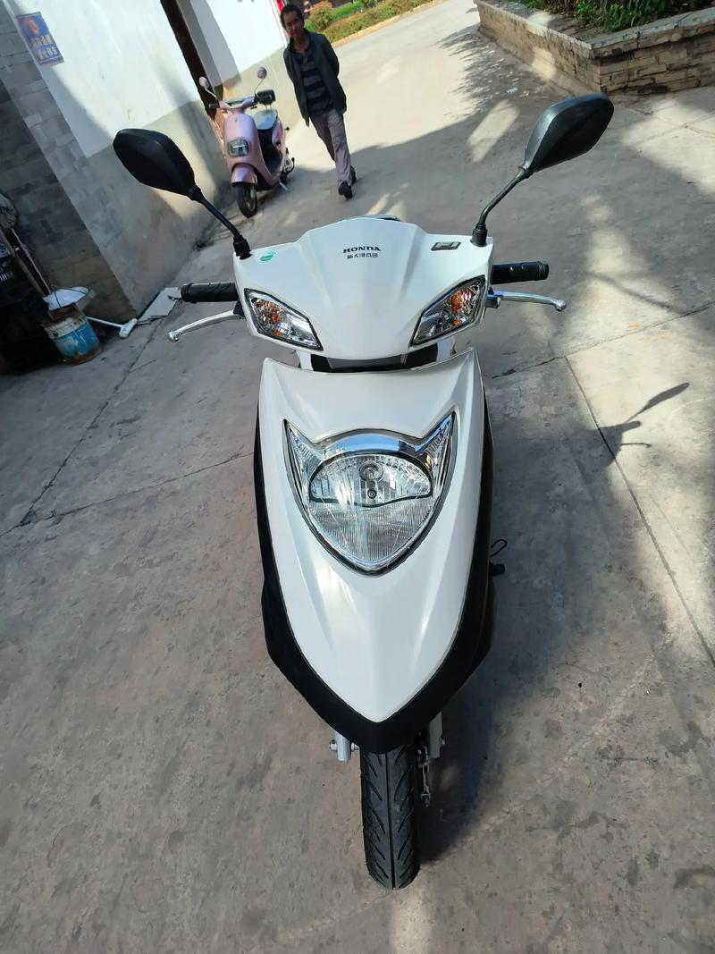 二手本田cb400多少钱一台，二手本田cbr400多少钱  第1张