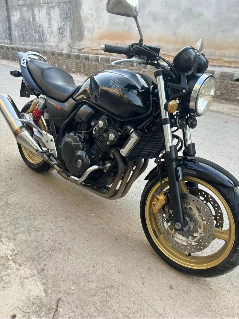 二手本田cb400多少钱一台，二手本田cbr400多少钱  第3张