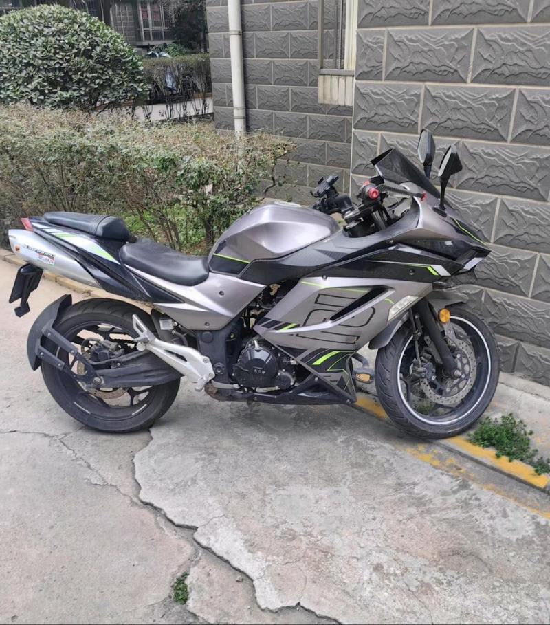 二手本田cb400多少钱一台，二手本田cbr400多少钱  第5张
