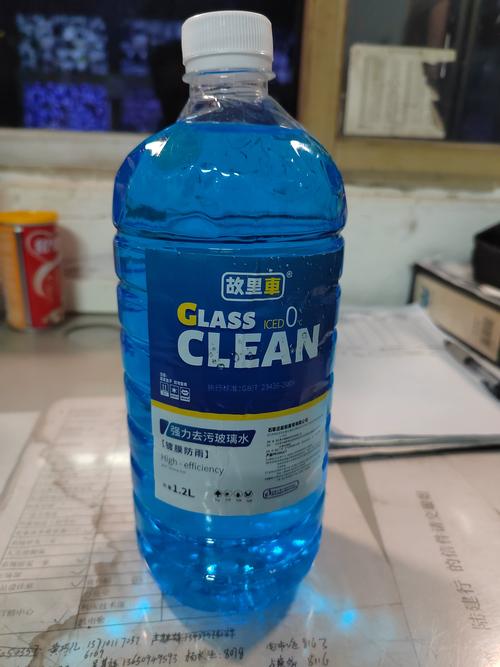 福特翼博玻璃水加哪？福特翼搏加玻璃水在哪个地方？  第3张