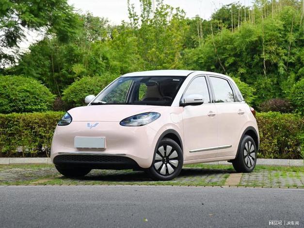 北汽新能源10万左右的车，北汽5~10万电动汽车？  第6张