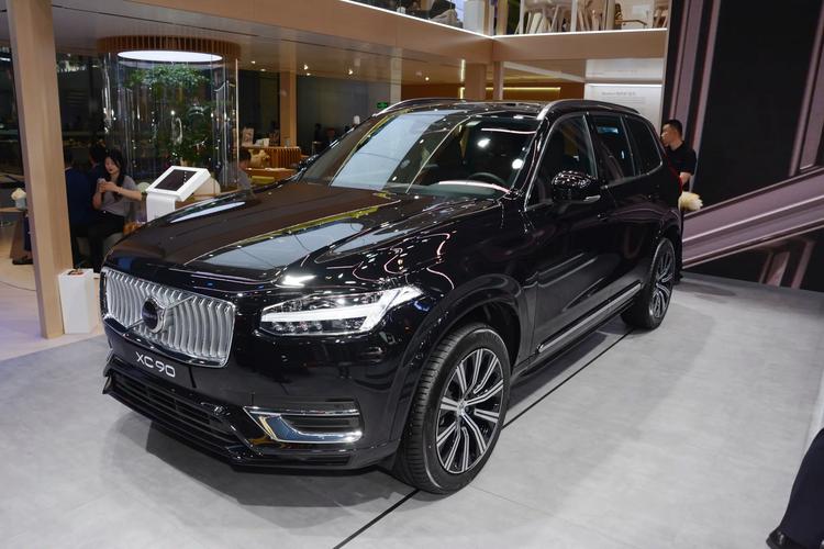 沃尔沃xc90裸车费用最新报价，沃尔沃xc90的费用2021款优惠  第1张