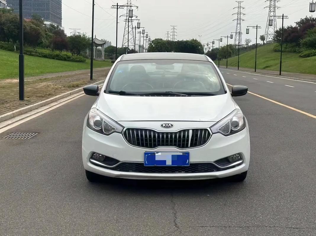 17款起亚k3怎么样口碑？17款起亚k3新车费用？  第3张