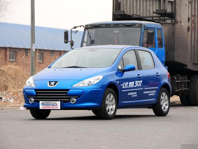 标致307两厢长度多少？标致307三厢长度？  第4张