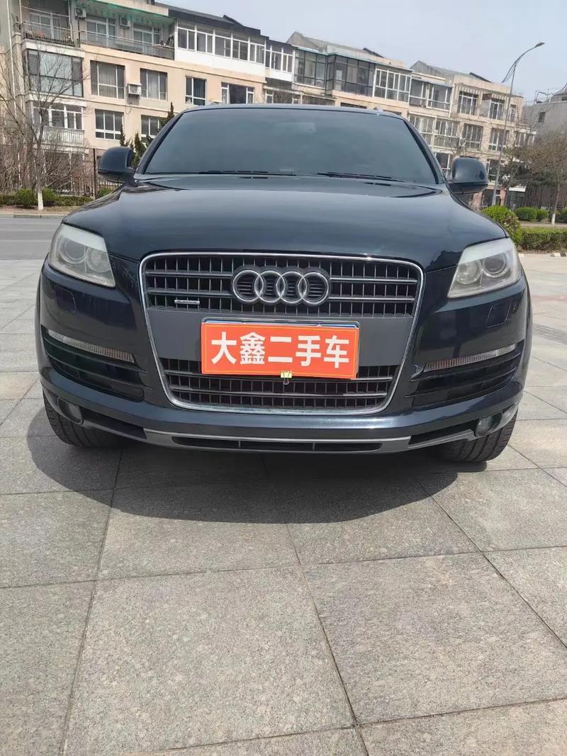 07奥迪q7几座，奥迪q74座？  第4张