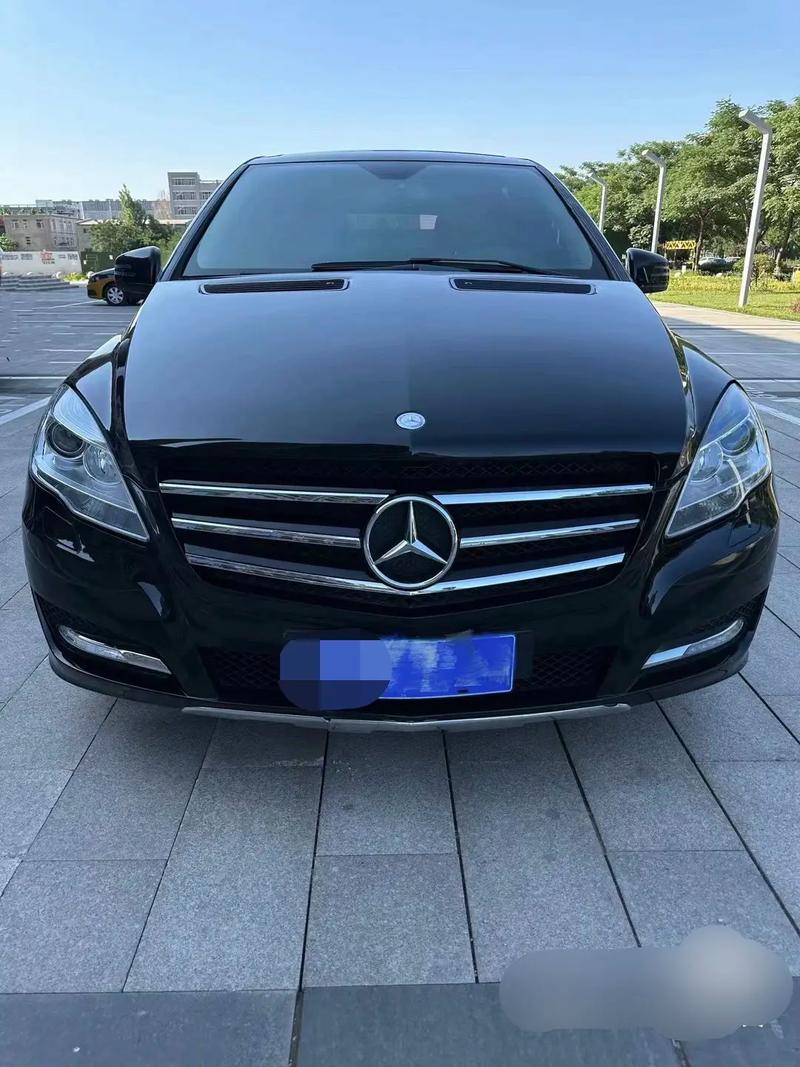 奔驰r350汽车多少钱，奔驰r350轿车多少钱  第7张