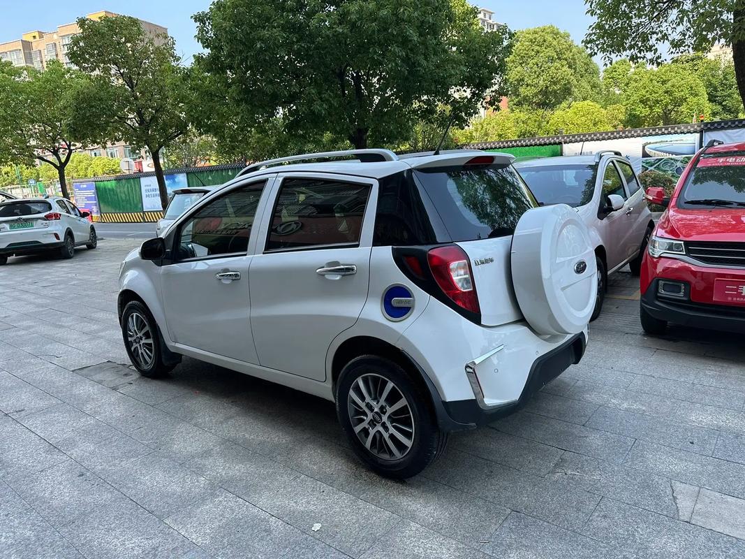 江淮电动汽车iev6e费用，江淮电动汽车iev6图片？  第4张