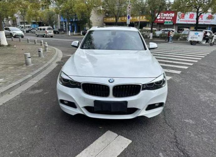 宝马320i值得购买吗？宝马320i怎么样值得买吗？  第5张