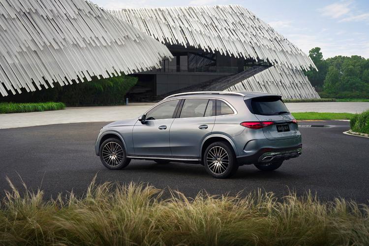 glc300l奔驰费用2023款新车，glc300奔驰最新款？  第3张