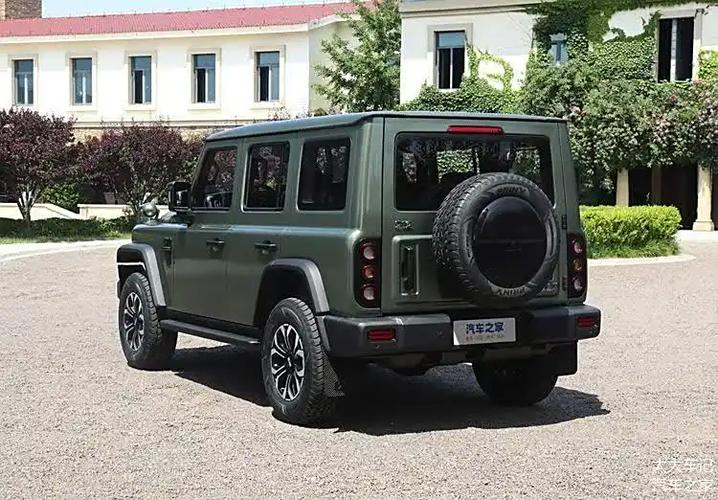 北汽212费用表，北汽212车2022款？  第4张