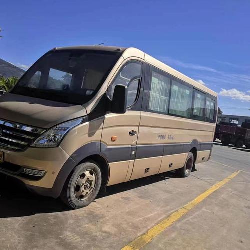宇通中巴车19座多少钱？19座客车一览表？  第2张
