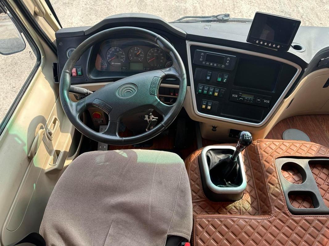 宇通中巴车19座多少钱？19座客车一览表？  第3张