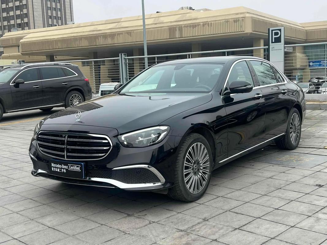 奔驰e300l参数配置简介，奔驰e300l参数配置表？  第4张