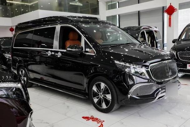 奔驰迈巴赫vs900商务费用，2020款奔驰迈巴赫vs980l商务车？  第3张